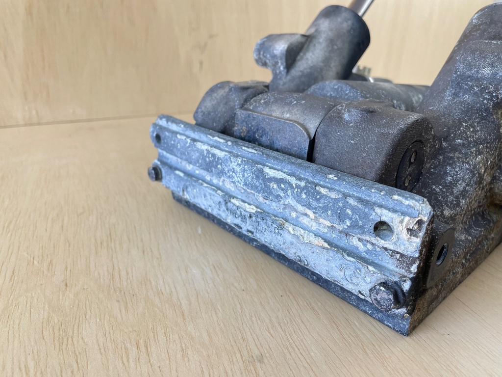 2003 Mercury 135HP Optimax Power Trim & Tilt Unit Assembly 855998A3 8M0168222