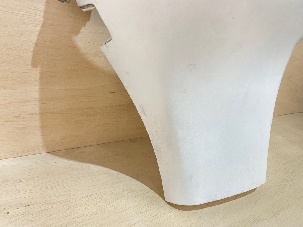 1999 Evinrude Ficht 175HP Starboard Lower Engine Cover Pan