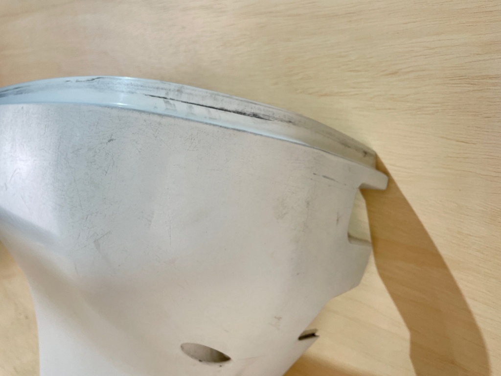 1999 Evinrude Ficht 175HP Port Lower Engine Cover Pan