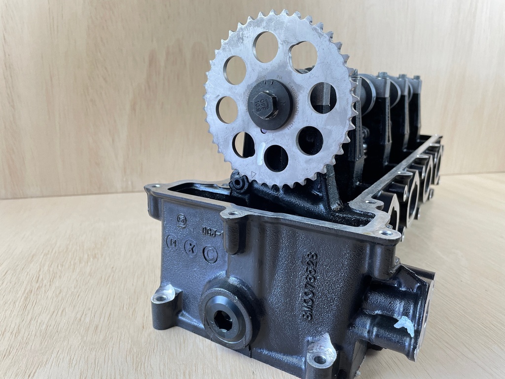 2014 Mercury 90HP 4 Stroke Outboard Engine Cylinder Head Assembly 65 Hours 8M0094683