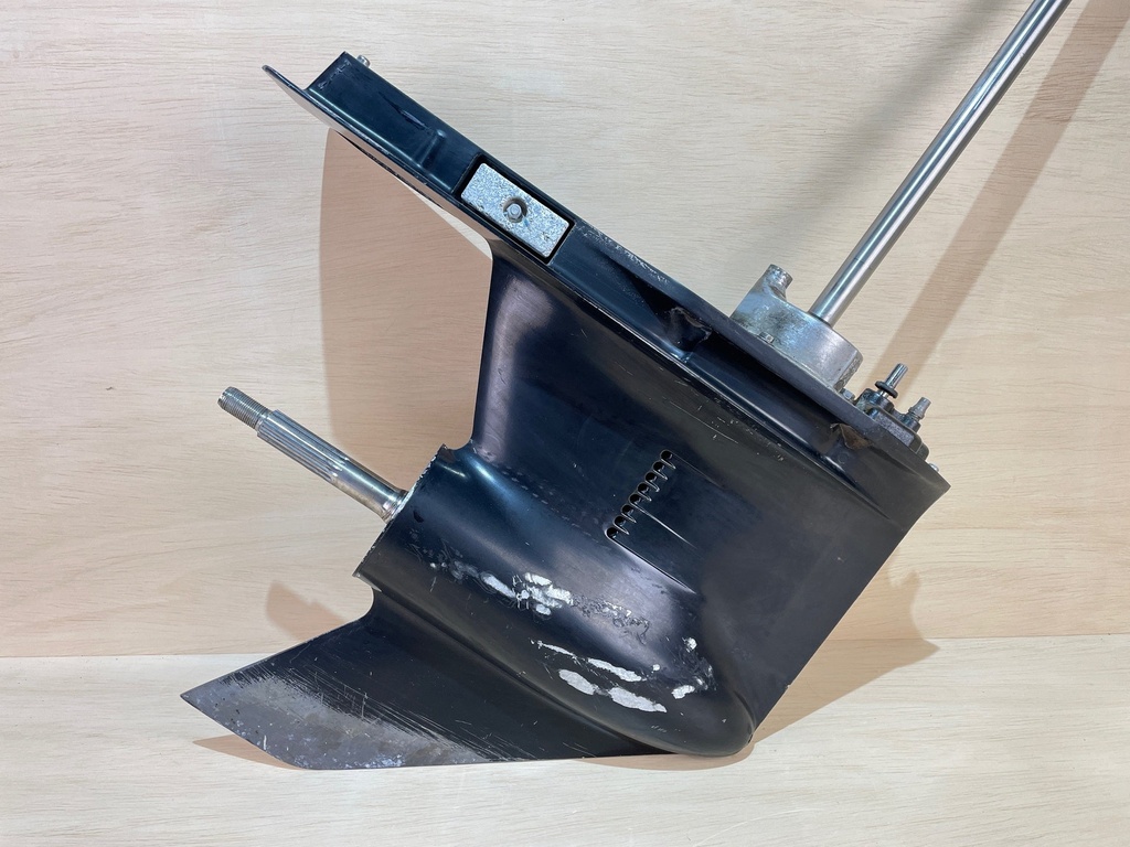 2001 Mercury 225HP Optimax Lower Unit Gear Case LH Counter Rotation 25" Shaft