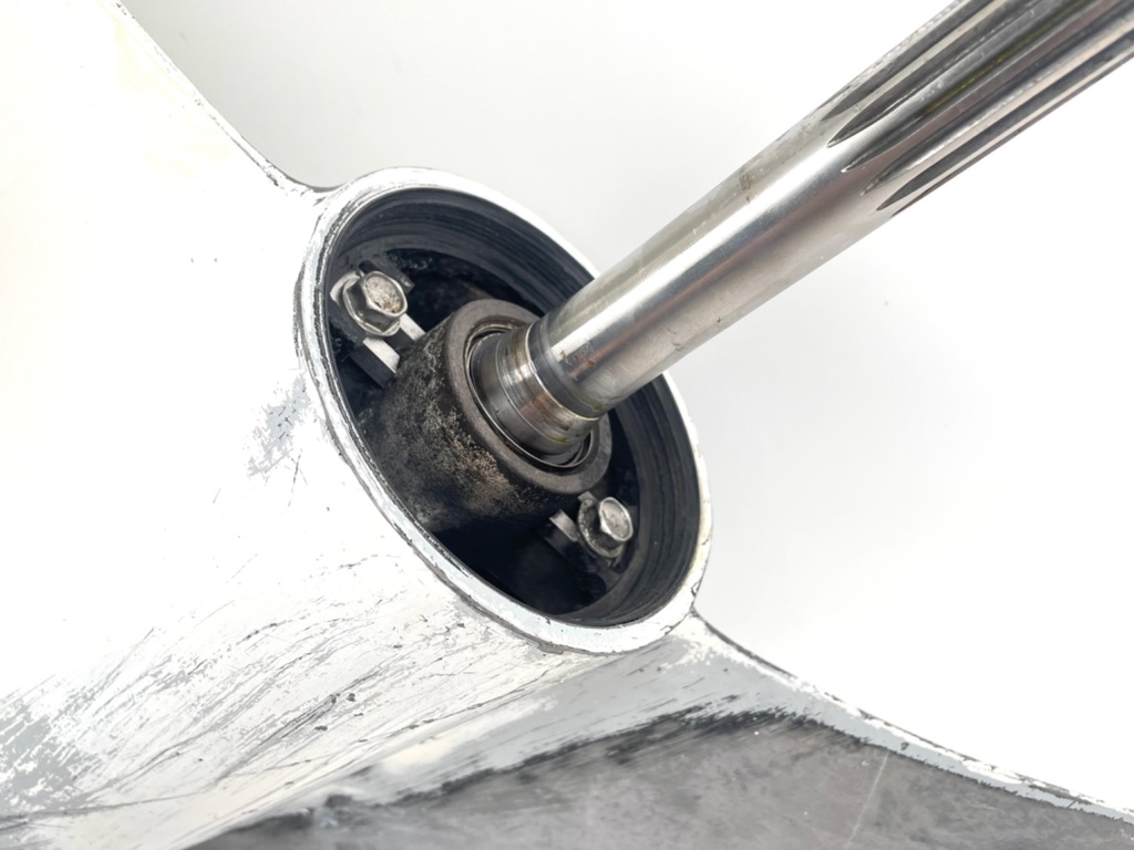 2007 Evinrude 250 HP 2 Stroke Outboard 30" XXL Lower Unit Gear Case 5006063 M1