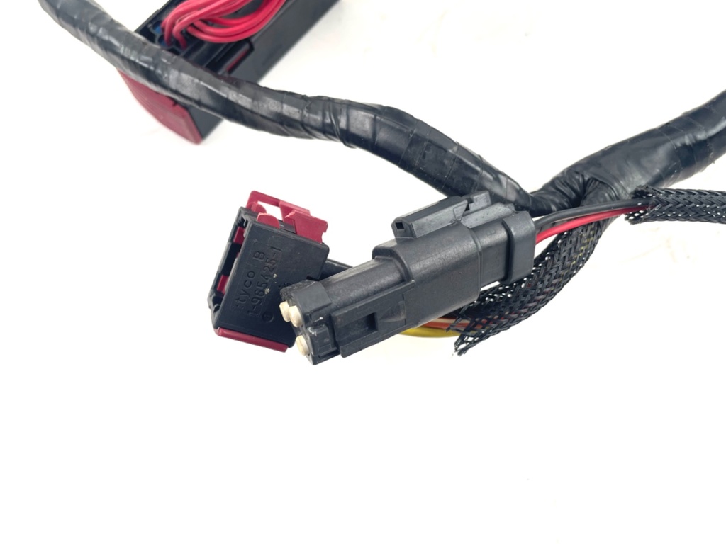 2007 Evinrude 250 HP 2 Stroke Outboard Engine Wire Harness 0586769 OEM