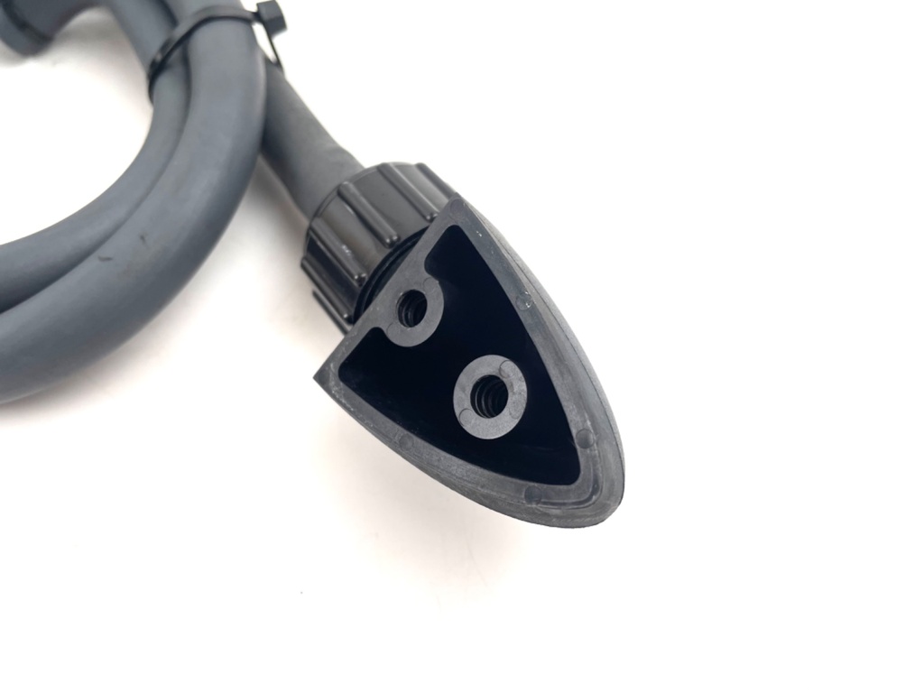 2017 Yamaha 200 HP 4 Stroke Outboard Fresh Water Flush Port 6AW-12572-00-00 OEM