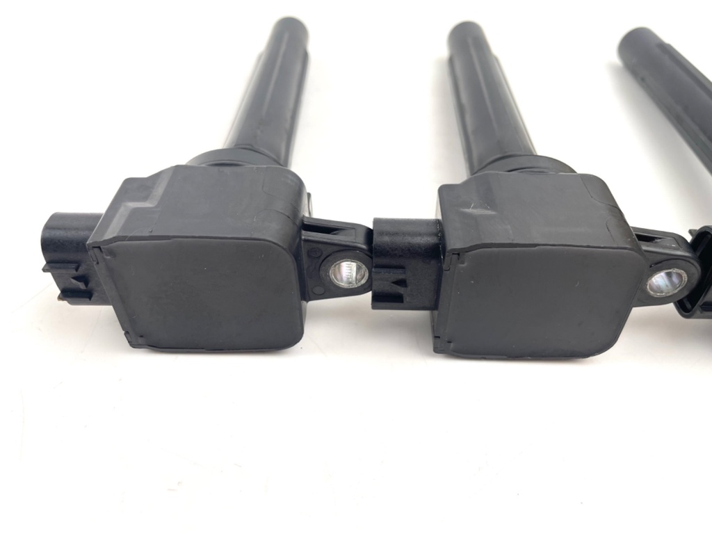 2017 Yamaha 200 HP 4 Stroke Outboard Ignition Coil Set 6CB-82310-00-00 OEM