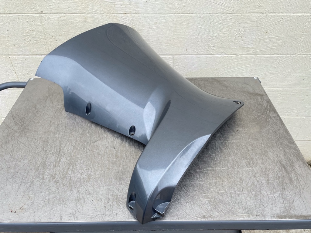 2017 Yamaha 200 HP 4 Stroke Outboard Lower Apron Cowling Port 6DA-42740-00-00 OEM