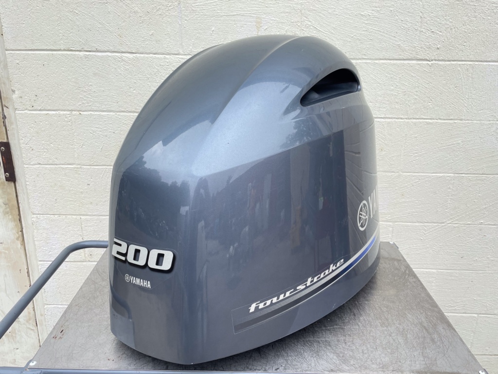 2017 Yamaha 200 HP 4 Stroke Outboard Top Cowling 6DA-42610-01-00 OEM