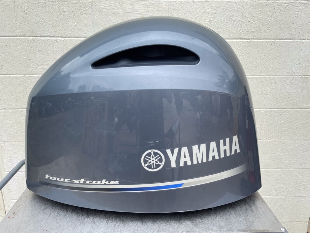 2017 Yamaha 200 HP 4 Stroke Outboard Top Cowling 6DA-42610-01-00 OEM