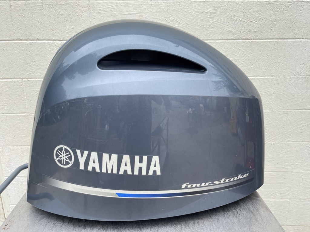 2017 Yamaha 200 HP 4 Stroke Outboard Top Cowling 6DA-42610-01-00 OEM