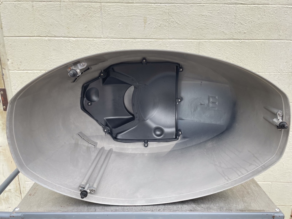 2017 Yamaha 200 HP 4 Stroke Outboard Top Cowling 6DA-42610-01-00 OEM