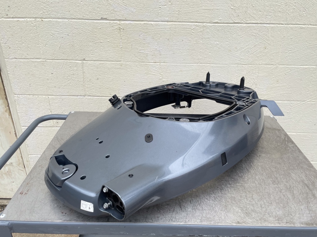 2017 Yamaha 200 HP 4 Stroke Outboard Bottom Cowling Pan 6DA-42710-00-8D OEM