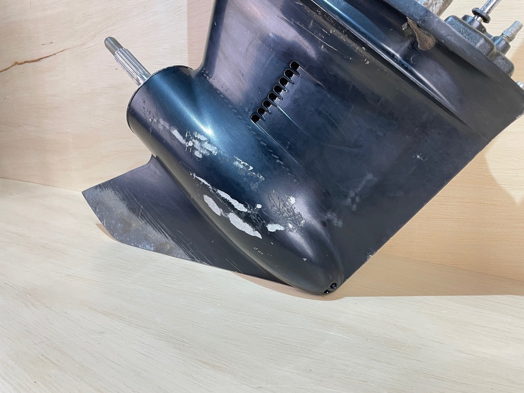 2001 Mercury 225HP Optimax Lower Unit Gear Case LH Counter Rotation 25" Shaft