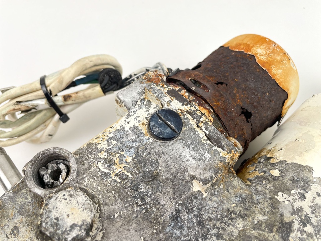 Johnson Evinrude 40 48 50 HP Power Trim & Tilt Unit 0438135 0435903 - For Repair