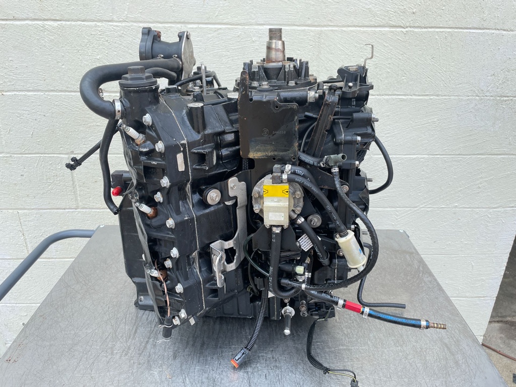 2001-2005 Johnson Evinrude 200 225 250 HP Ficht 2 Stroke Outboard Powerhead