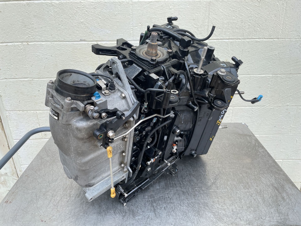 Mercury 135 150 175 HP 2.5L Optimax DFI Powerhead Crankcase 879808T01