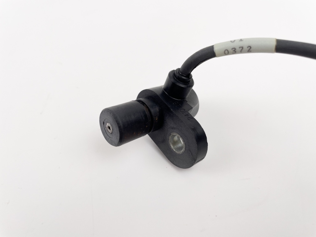 2003 Evinrude 225 HP 2 Stroke Outboard Crankshaft Position Sensor CPS 0586452 OEM