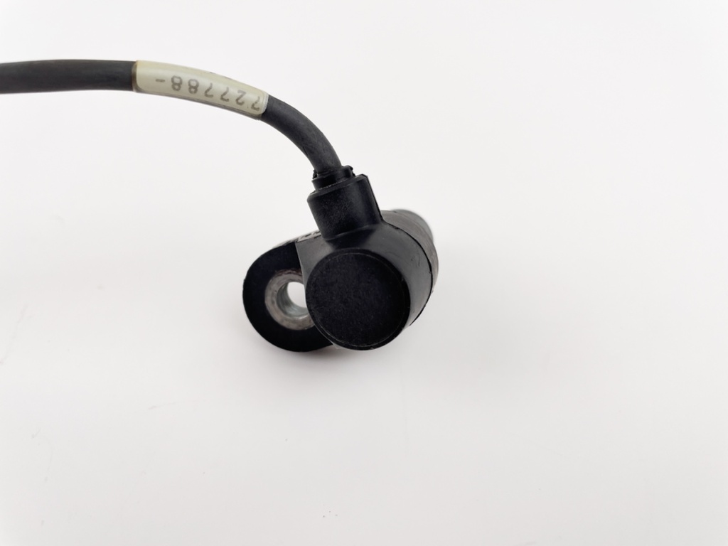 2003 Evinrude 225 HP 2 Stroke Outboard Crankshaft Position Sensor CPS 0586452 OEM