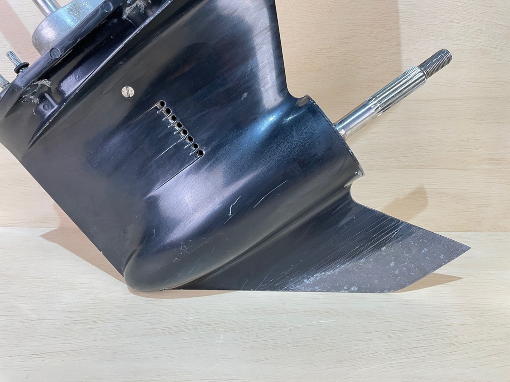 2001 Mercury 225HP Optimax Lower Unit Gear Case LH Counter Rotation 25" Shaft