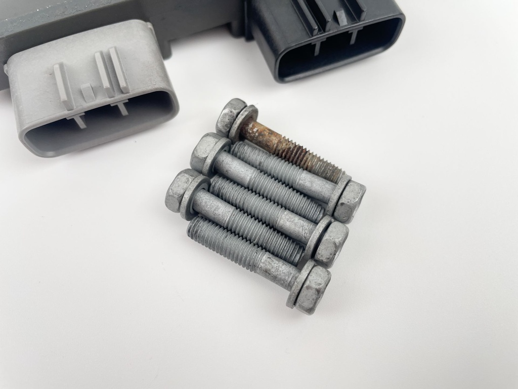 04 - 2022 Yamaha 150HP 4 Stroke Outboard Rectifier Regulator 63P-81960-01-00