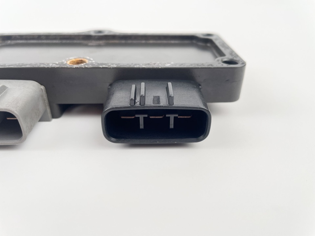 04 - 2022 Yamaha 150HP 4 Stroke Outboard Rectifier Regulator 63P-81960-01-00