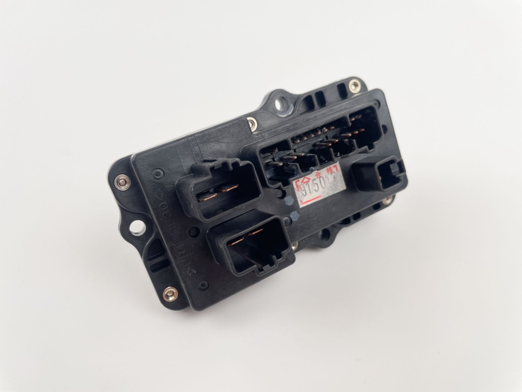 2012 Yamaha 150 HP 4 Stroke Outboard Fuse Box 63P-82170-00-00 OEM