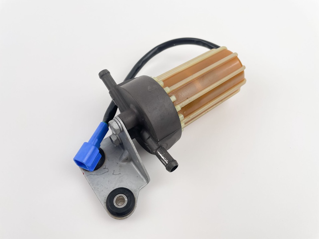 2012 Yamaha 150 HP 4 Stroke Outboard Fuel Filter Assembly 6P3-24560-03-00 OEM