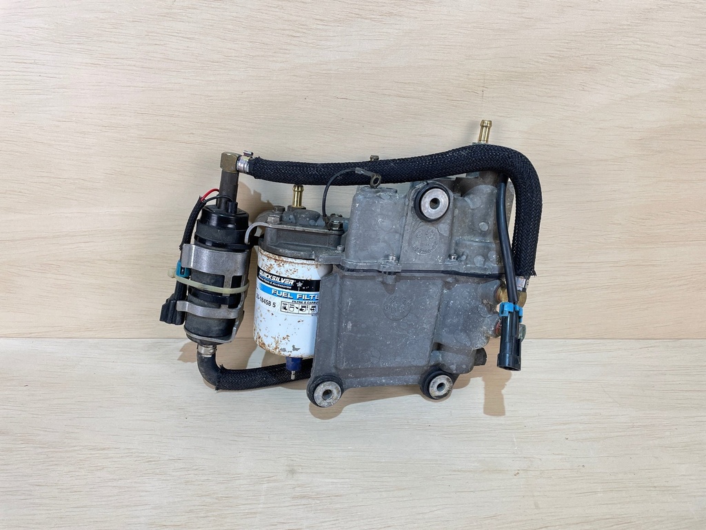 2001 Mercury 225HP Optimax VST Vapor Separator Fuel Pump Assembly