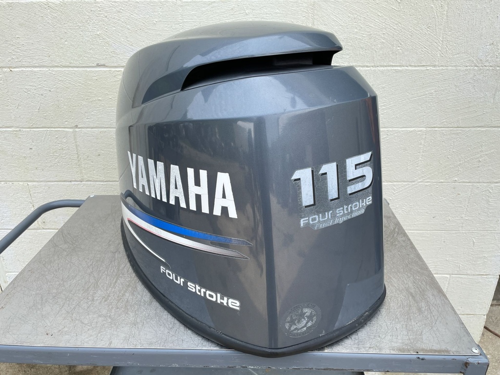 2006 Yamaha 115 HP 4 Stroke Outboard Top Cowling 68V-42610-12-8D OEM