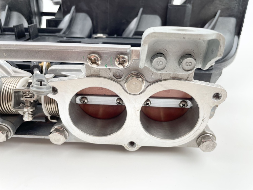 2012 Yamaha 150 HP 4 Stroke Outboard Intake Manifold & Throttle Body 63P-13751-01-00 OEM