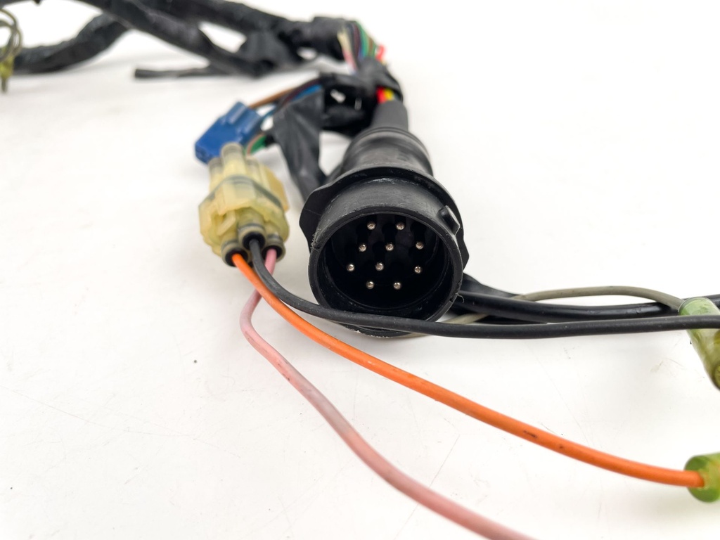 1996 Yamaha 115 HP 2 Stroke Outboard Engine Wire Harness 6N7-82590-14-00 OEM