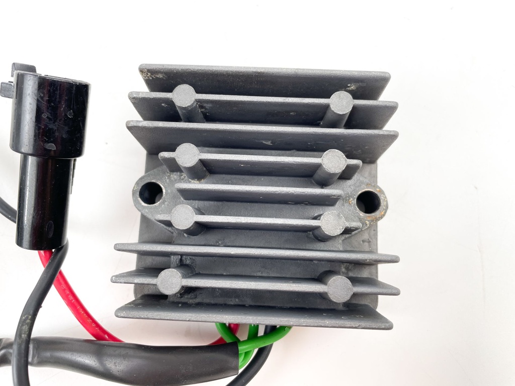 1996 Yamaha 115 HP 2 Stroke Outboard Rectifier & Regulator 6R3-81960-10-00 OEM