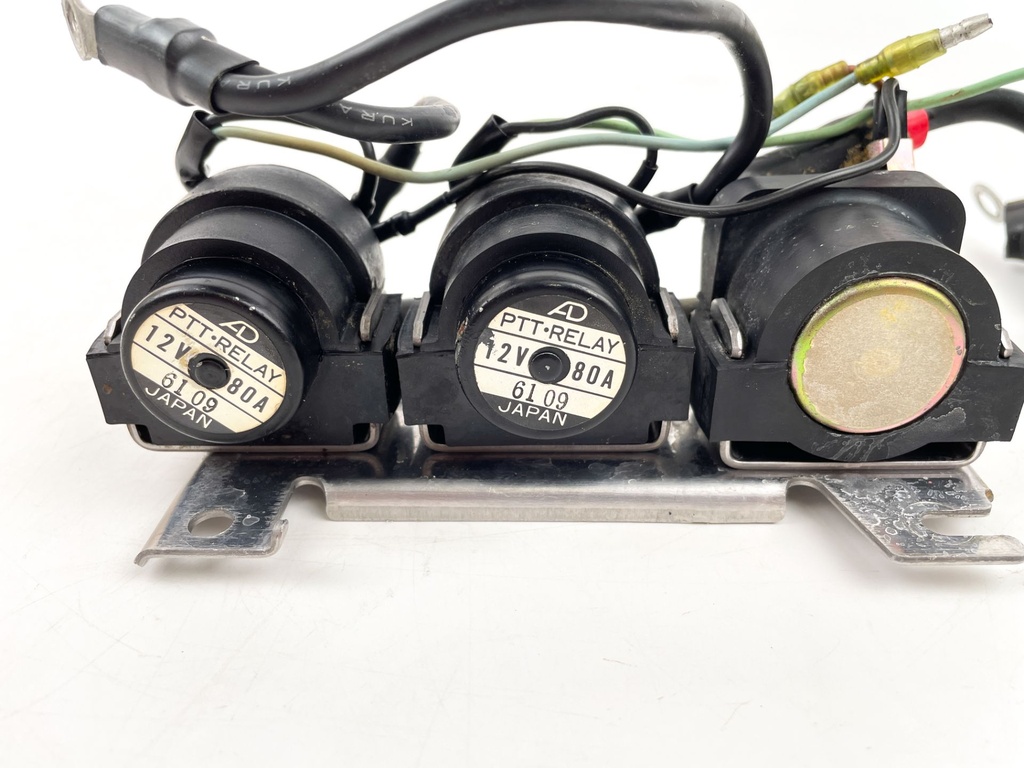 1996 Yamaha 115 HP 2 Stroke Outboard Starter Trim Relay Set 61A-81941-00-00 OEM