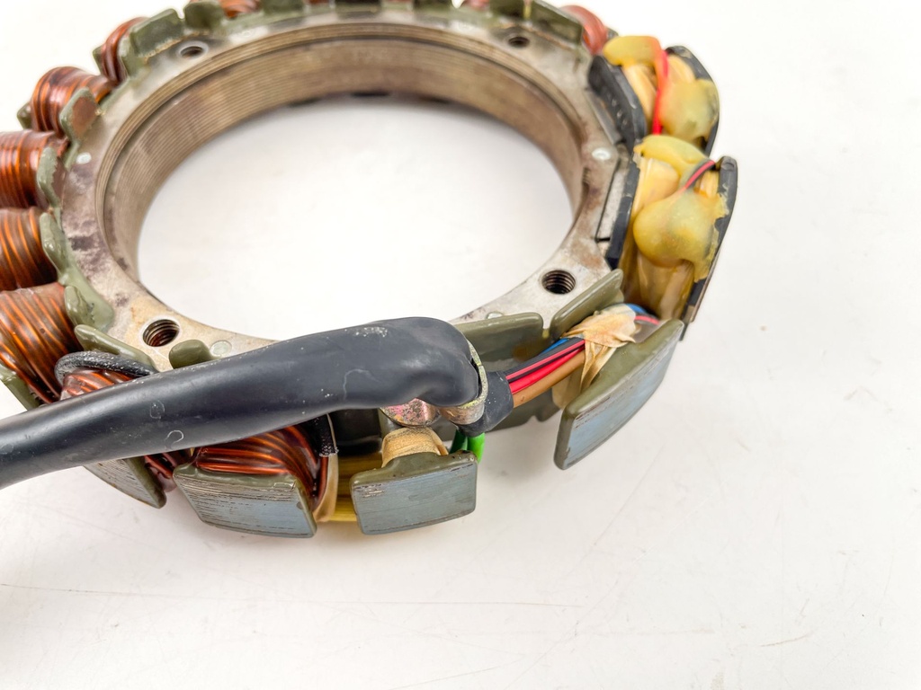 1996 Yamaha 115 HP 2 Stroke Outboard Stator Assembly 6N7-85510-00-00 OEM