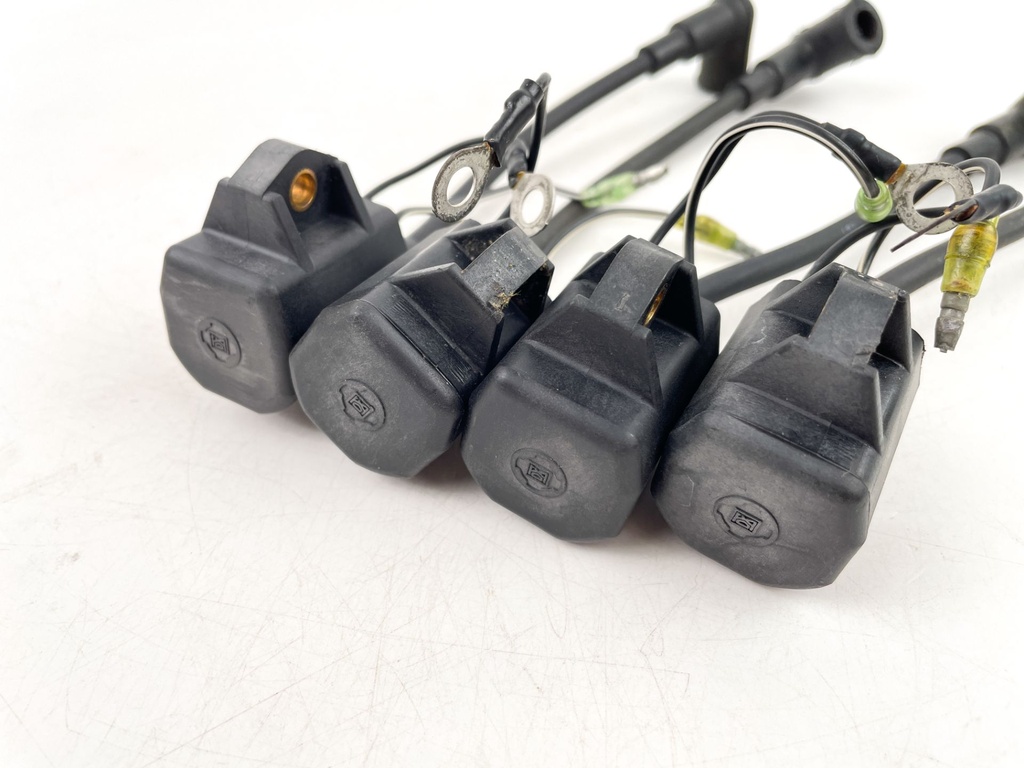 1996 Yamaha 115 HP 2 Stroke Outboard Ignition Coil Set 6R3-85570-01-00 OEM