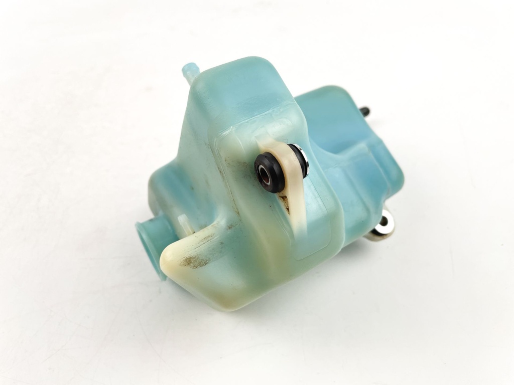 1996 Yamaha 115 HP 2 Stroke Outboard Oil Tank 6E5-21750-05-00 OEM