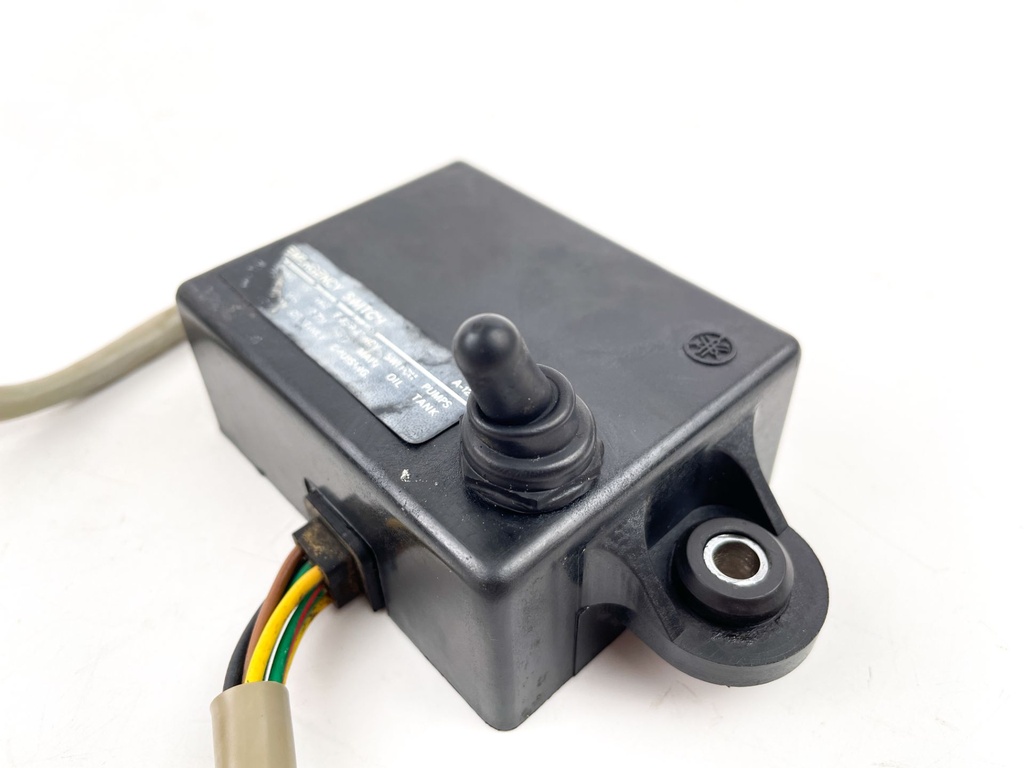 1996 Yamaha 115 HP 2 Stroke Outboard Control Unit Assembly 6E5-85740-02-00 OEM