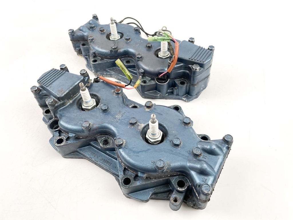 1996 Yamaha 115 HP 2 Stroke Outboard Cylinder Head Set 6E5-11111-10-94 OEM
