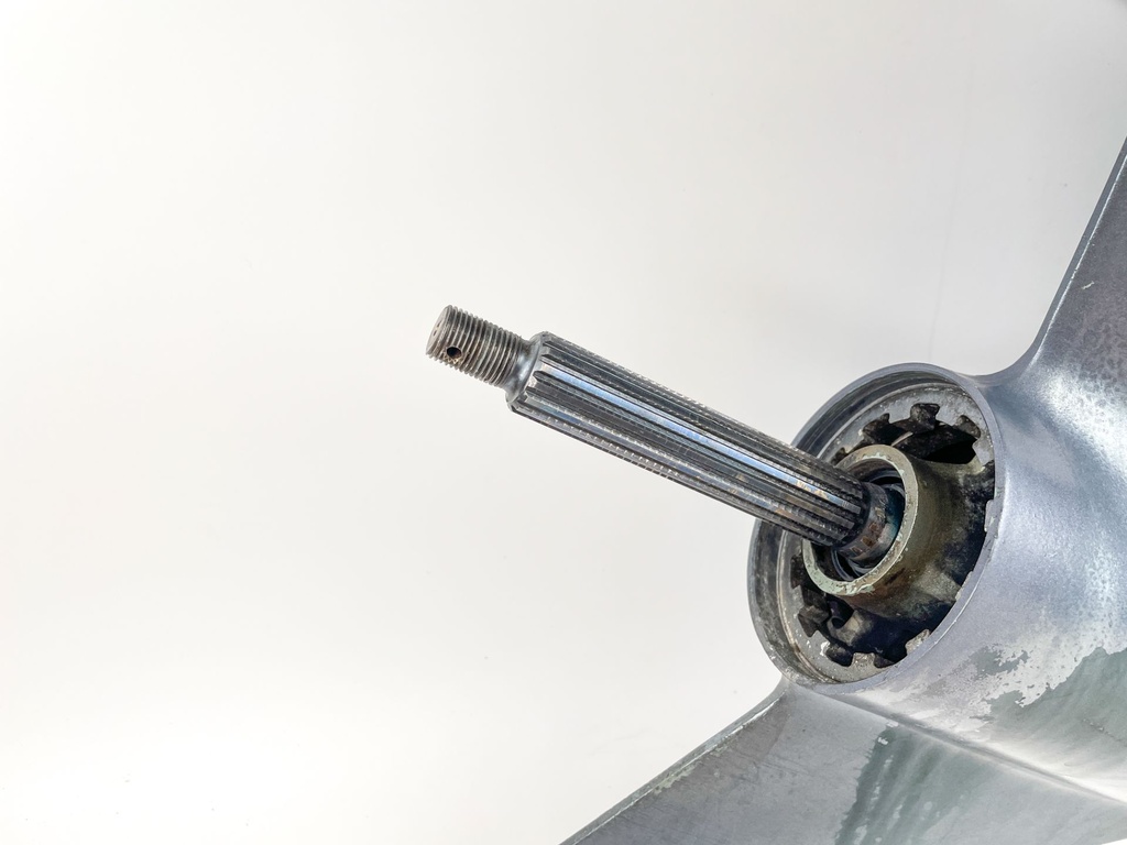 Yamaha 75 80 90 100 HP 4 Stroke Outboard 20" Lower Unit Gear Case