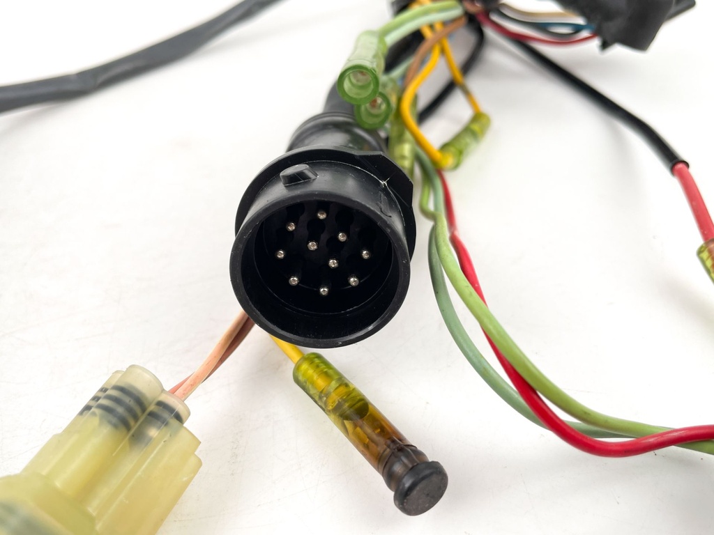 2003 Yamaha 90 HP 4 Stroke Outboard Engine Wire Harness 67F-82590-03-00 OEM