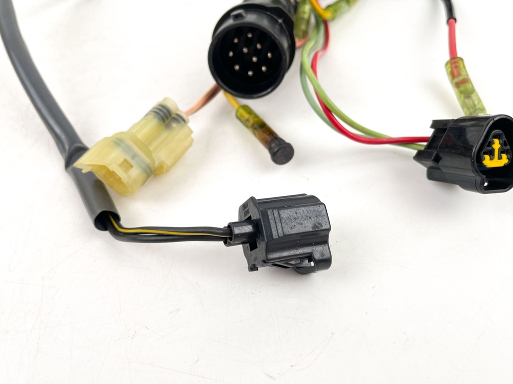 2003 Yamaha 90 HP 4 Stroke Outboard Engine Wire Harness 67F-82590-03-00 OEM