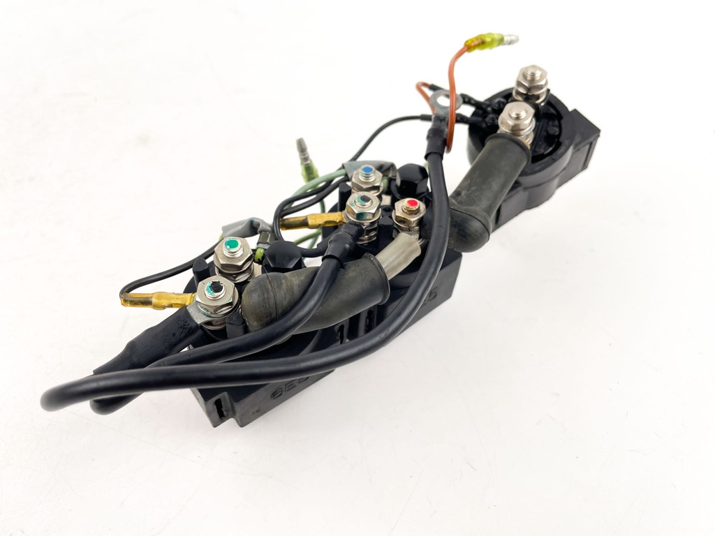 2003 Yamaha 90 HP 4 Stroke Outboard Trim Tilt Relay 6E5-8195B-01-00 OEM