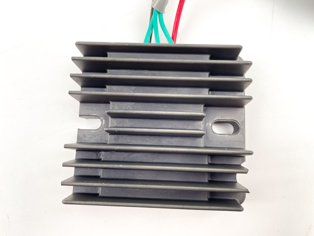 03-04 Yamaha 75 90 HP 4 Stroke Outboard Rectifier Regulator 67F-81960-11-00 OEM