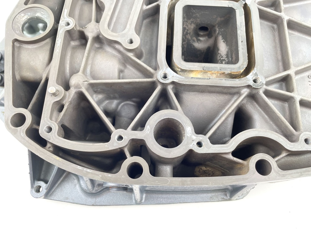 2003 Yamaha 90 HP 4 Stroke Outboard Exhaust Guide 67F-41137-01-94 OEM