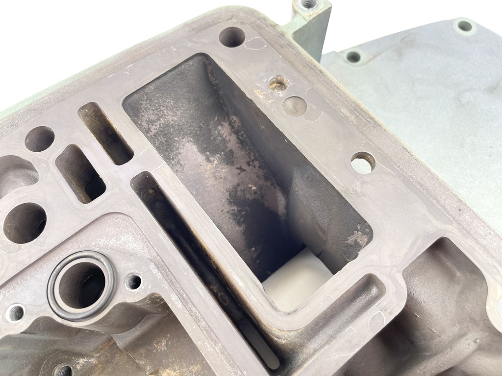 2003 Yamaha 90 HP 4 Stroke Outboard Exhaust Guide 67F-41137-01-94 OEM