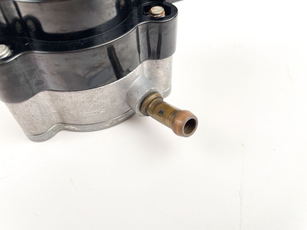 2003 Yamaha 90 HP 4 Stroke Outboard Fuel Pump 68V-24410-00-00 OEM