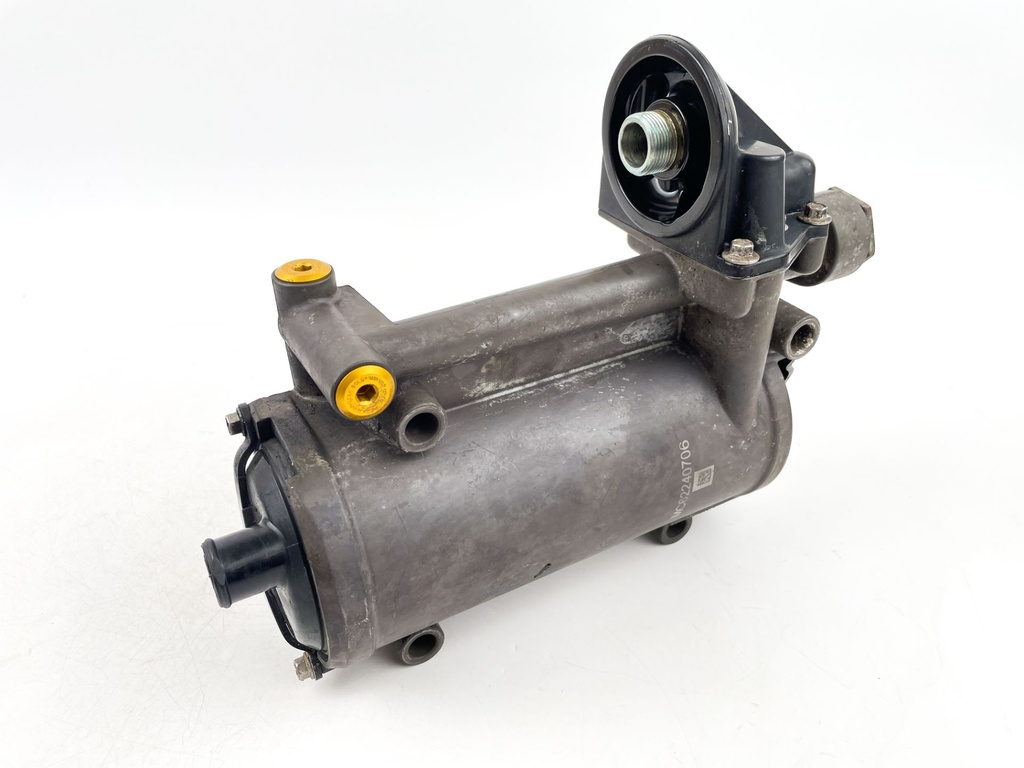 2006 Mercury 275 HP 4 Stroke Outboard Integrated Oil Cooler Module 8M0132390 OEM