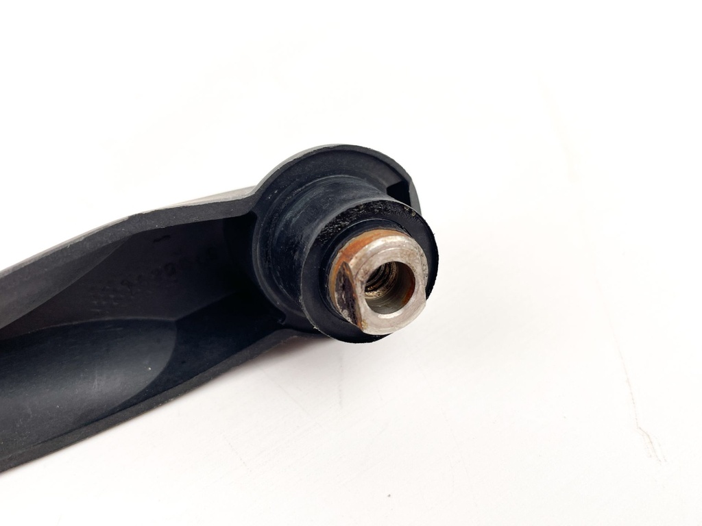 2011 Evinrude 50 HP 2 Stroke Outboard Cowling Latch Handle 5005291 OEM