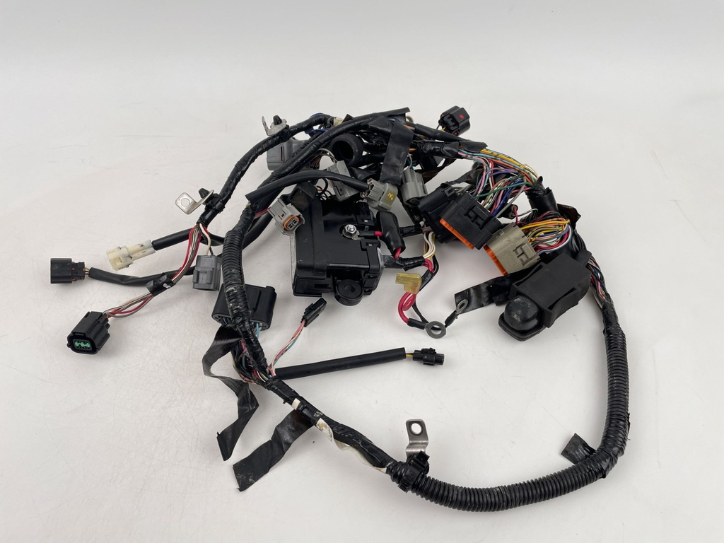 2013 Suzuki 60 HP 4 Stroke Outboard Engine Wire Harness 36610-88L80 OEM