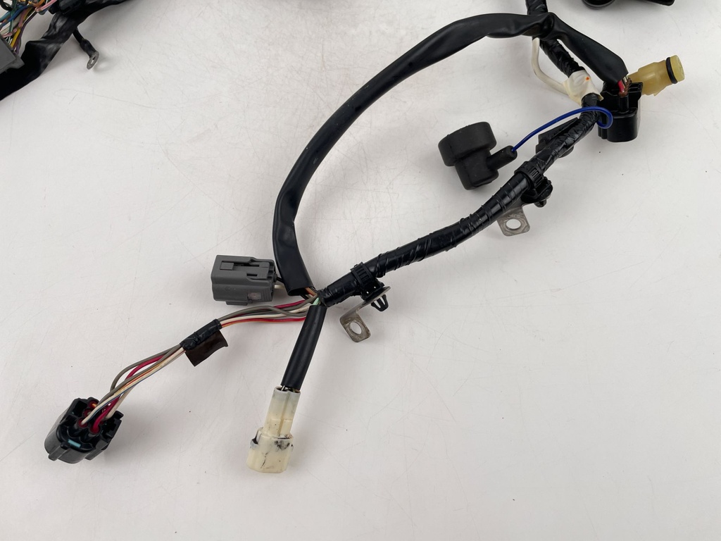 2013 Suzuki 60 HP 4 Stroke Outboard Engine Wire Harness 36610-88L80 OEM