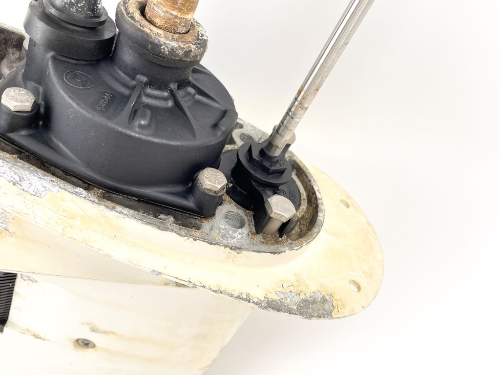 1993+ Evinrude Johnson 40 48 50 HP Outboard 20" Lower Unit Gear Case 0435280